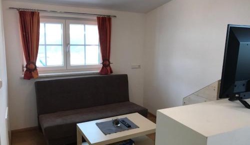 Apartment with Mountain View