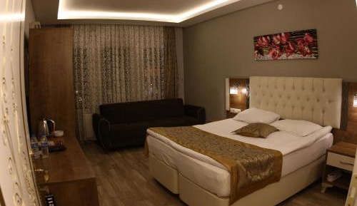 Triple Room with Balcony
