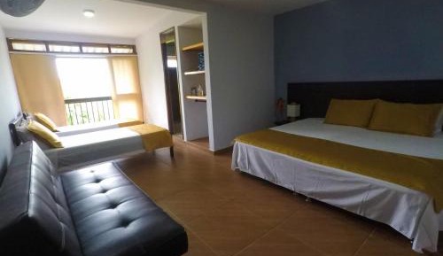 Quintuple Room