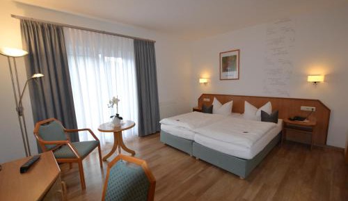 Twin Room with Balcony