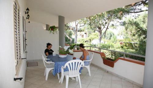 Apartment with Garden View