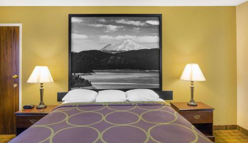 King Room - Non-Smoking