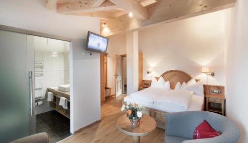 Double Room with Balcony - Annex