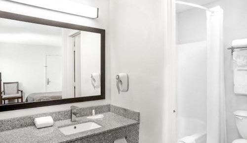 Double Room with Two Double Beds - Non-Smoking