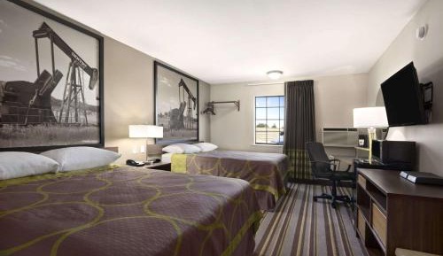 Queen Room with Two Queen Beds - Non-Smoking