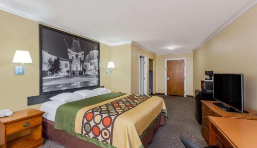 King Room - Non-Smoking