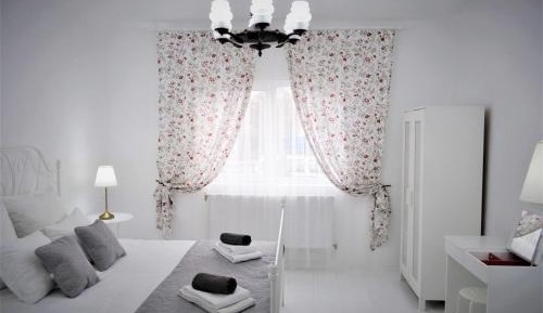 Standard Double Room with Shared Bathroom