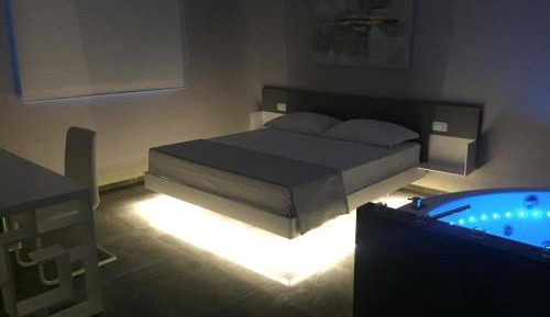 King Room with Spa Bath