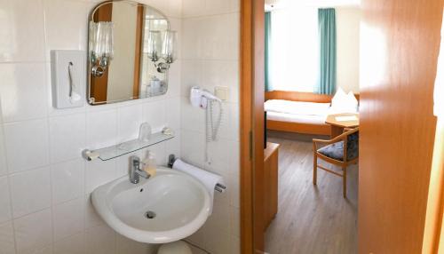 Single Room 14
