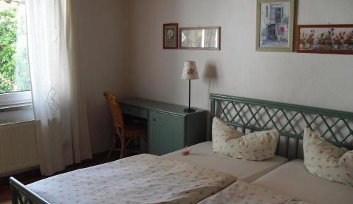 One-Bedroom Apartment (2 - 4 Adults)