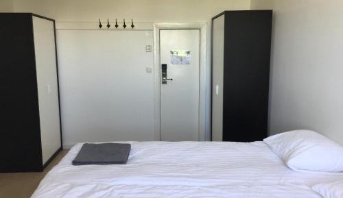 Double Room with Shared Bathroom and Lake View