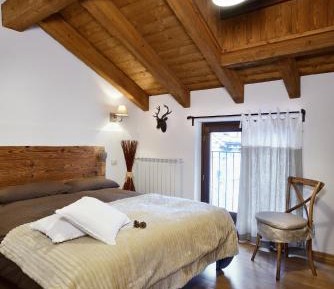 Superior Double Room with Mountain View