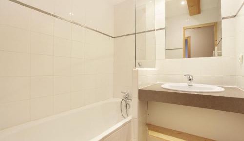 One-Bedroom Apartment (4 Adults)