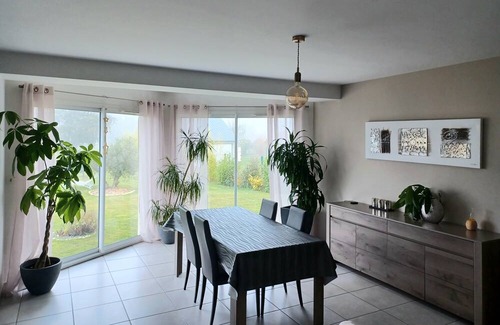 Samoussy House | Villa Détente Avec Jacuzzi, Cheminée, Parking, Jardin, Proche Laon