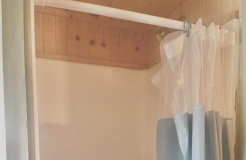 Muskoka Lakes Cabin | HK’S Love Den (Premium Lakefront View~ Muskoka Lake Cottages #1)