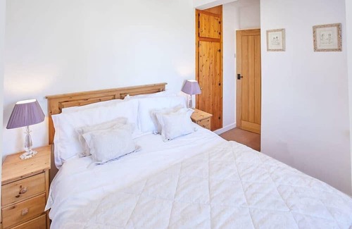 Sewerby House | Host & Stay | Martinmas Cottage