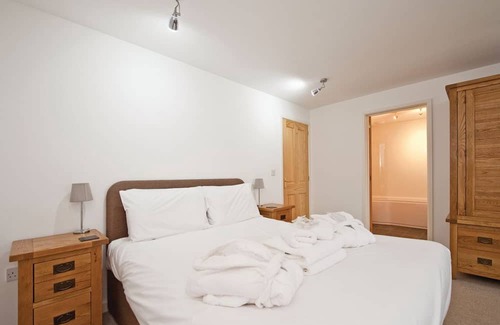 Wenhaston Cabin | 2 bedroom accommodation in Wenhaston, Halesworth