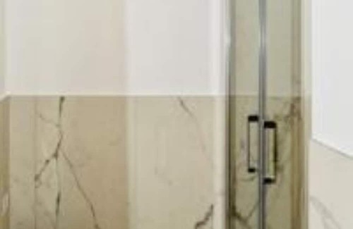 Centro Direzionale House | Sky View -New Door- Apartment 2 with Balcony