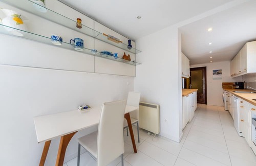 Quesada Villa | 'Villa Azul' with Private Pool, Wi-Fi and Air Conditioning