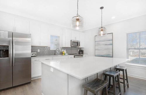 Orange Beach House | Hidden Gem! 3br/2.5ba Home/Pool/Near Beach/Slps 10