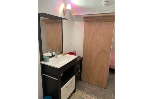 Perier Bed & Breakfast | Studio Perier with garden - Vélodrome 15 mns bus