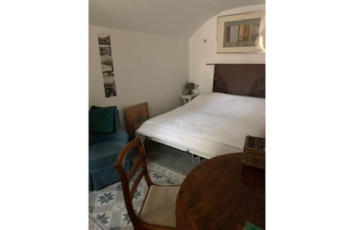 Perier Bed & Breakfast | Studio Perier with garden - Vélodrome 15 mns bus