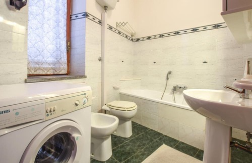 Campora San Giovanni Apartment | Enjoy a relaxing vacation in this bright and friendly apartment Campora San Giovanni.