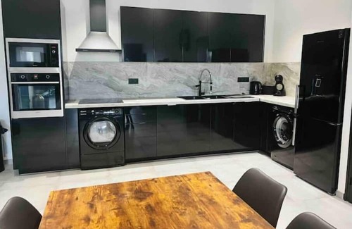 Livry-Gargan Apartment | Très Grand Appartement / Sauna / Charles de Gaulle