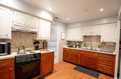 Saint Marys  Allen County House | Newly Renovated 3BR w/ King Bed - 4mi from DTFW