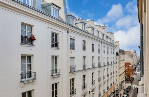 Bonne-Nouvelle Apartment | Urban Flat 96 - Pretty Parisian Flat near Montorgueil