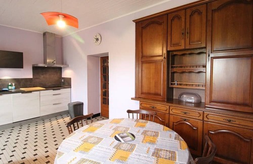 Roannes-Saint-Mary Cottage | Gite Roannes-Saint-Mary, 3 bedrooms, 6 persons