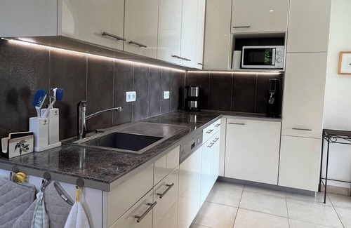 Cabris Villa | Renovated 2 bedroom villa with a pool in the hills with amazing views of the valley and the sea. - 2119