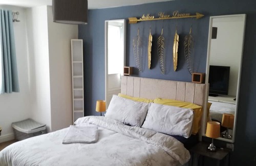 Liverpool Apartment | Lovely Liverpool Apartment