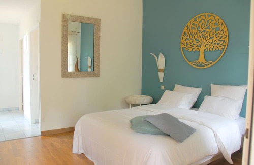 Eauze Apartment | Gîte de Bodhi 2 pers - Swimming pool, comfort & Nature - Au Petit Bernerot