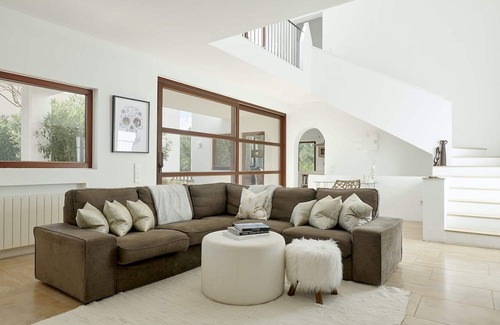 Santa Eulalia del Rio Villa | Rent this Luxury Villa with Private Pool, Ibiza Villa 1059