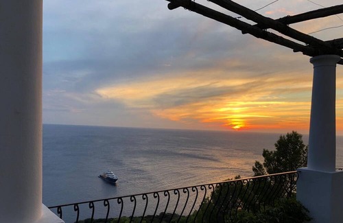 Anacapri Cottage | Peaceful Capri Garden Studio Villa with superb swimming pool and views