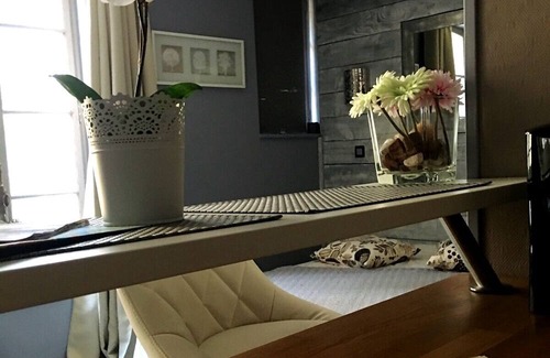 Enclos Apartment | Charming renovated studio 10m from the port in a pedestrian street