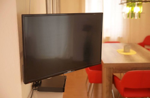 Sandershausen Apartment | Apartment, Hercules view, quiet, close to the city, WiFi, up to 7 pers., balcony, parking lot