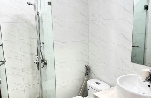 Trung Hoa Nhan Chinh Apartment | Vinhomes D'Capital Paradise Apartment