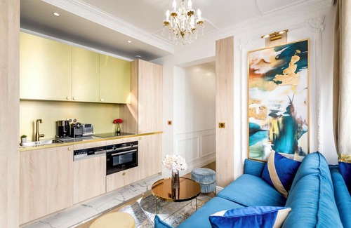 Quartier de la Porte-Saint-Denis Apartment | Merveil-Luxury Suite -MaraisPoissonniere