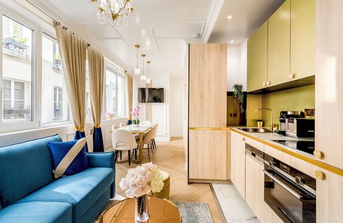 Quartier de la Porte-Saint-Denis Apartment | Merveil-Luxury Suite -MaraisPoissonniere