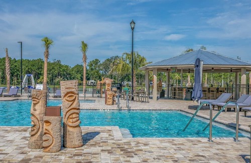 Baker County Hotel | Island Oaks