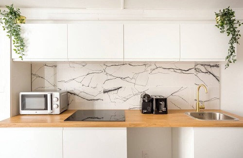 2nd Arrondissement Apartment | Merveil Family suite - Louvre Victoires