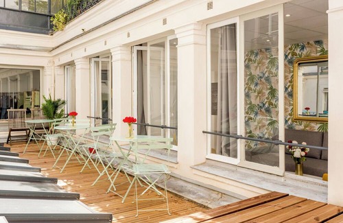 2nd Arrondissement Apartment | Merveil Family suite - Louvre Victoires