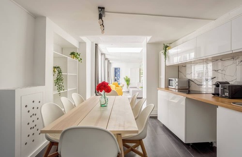 2nd Arrondissement Apartment | Merveil Family suite - Louvre Victoires