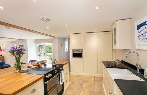 Culworth House | Stunning 4BD Family Home Near Banbury
