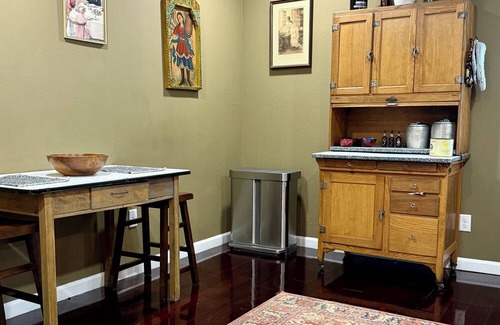 Lafayette House | Historic Hope Chapel