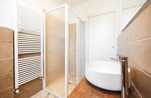 Crespellano House | Locanda L'orangerie