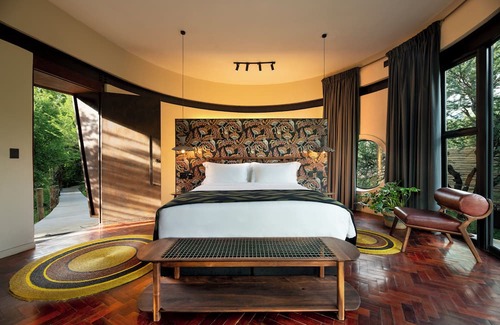 Moses Kotane Cabin | Dzombo Camp