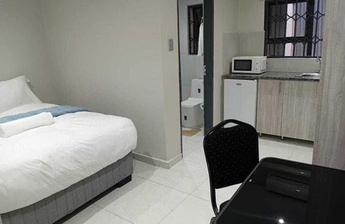 Braamfontein Hotel | Hayat Hotel